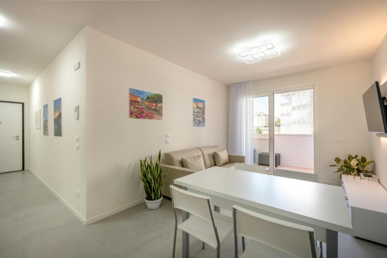 Maxim Apartment *
